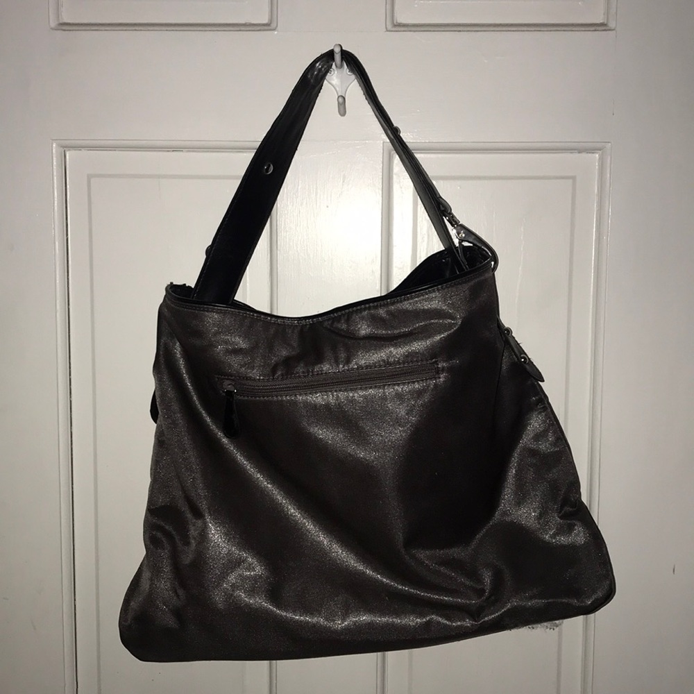 Kenneth Cole Reaction Slouchy Tote - Picture 4 of 5